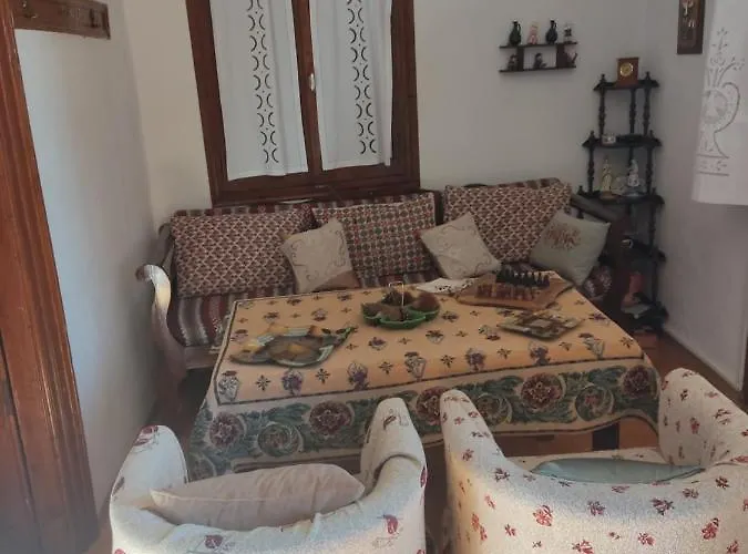 Athena's * Stagiates